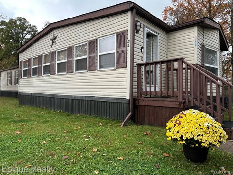 71 Sangam Place Swartz Creek City MI 48473