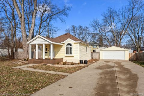 1023 E 13 Mile Road Royal Oak Charter Township MI 48073