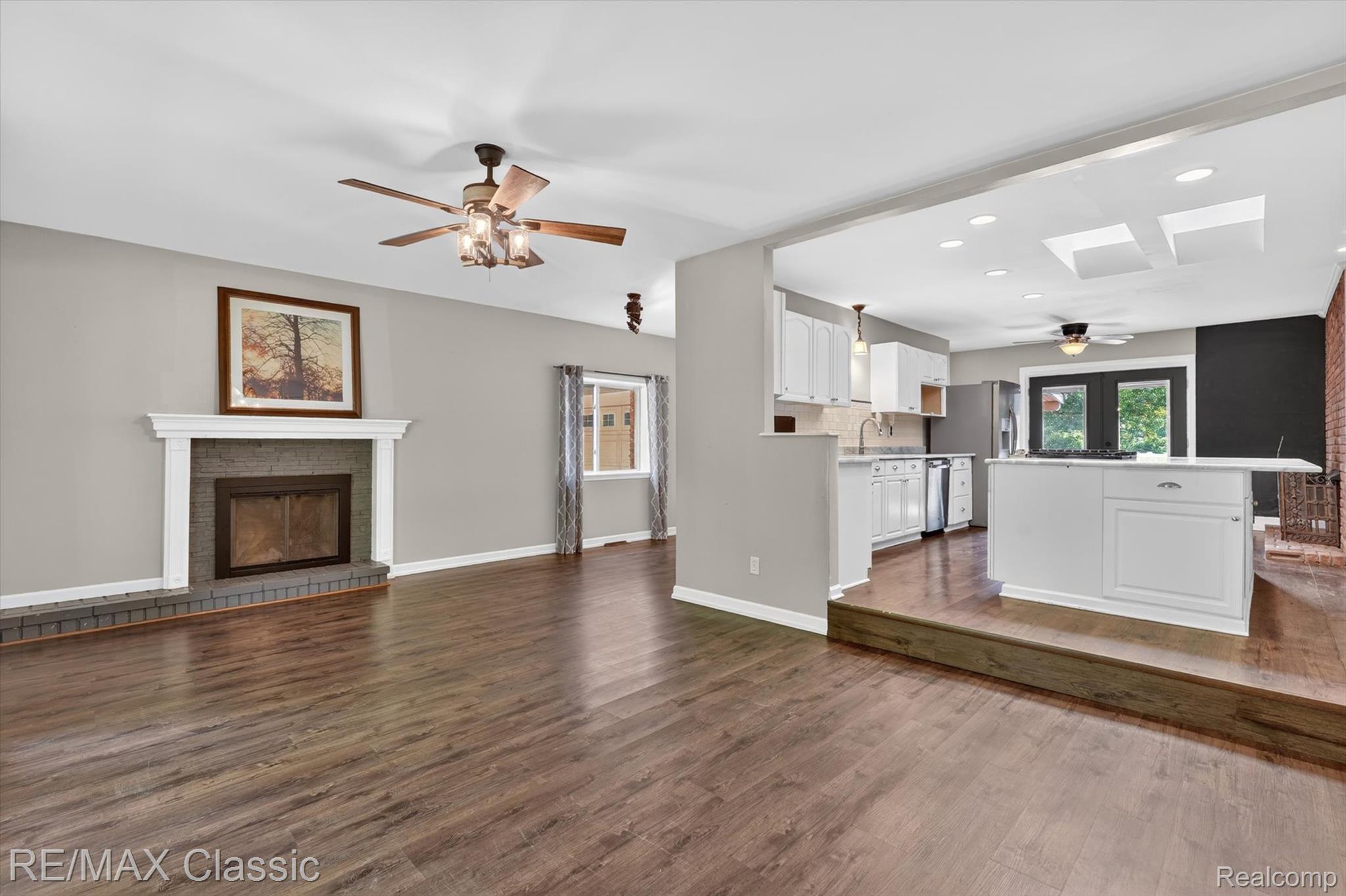 2939 Shirley Street