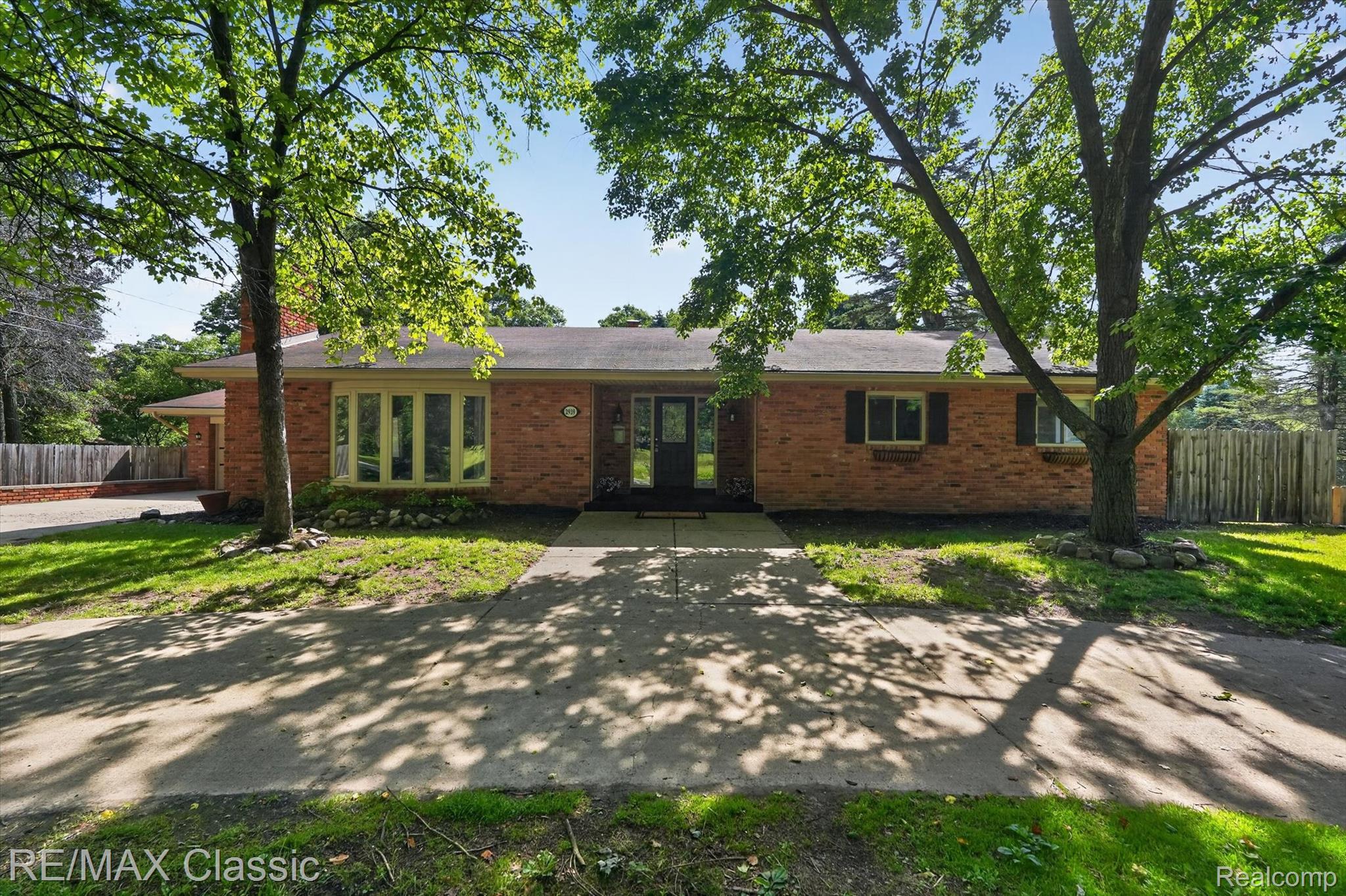 2939 Shirley Street