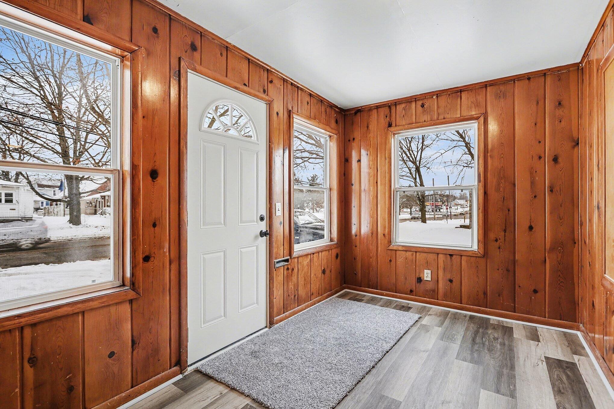 202 N Centerville Road