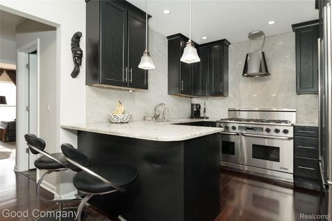 Tiny photo for 129 Allenhurst Avenue, Royal Oak Charter Township, MI 48067 (MLS # 20261002727)