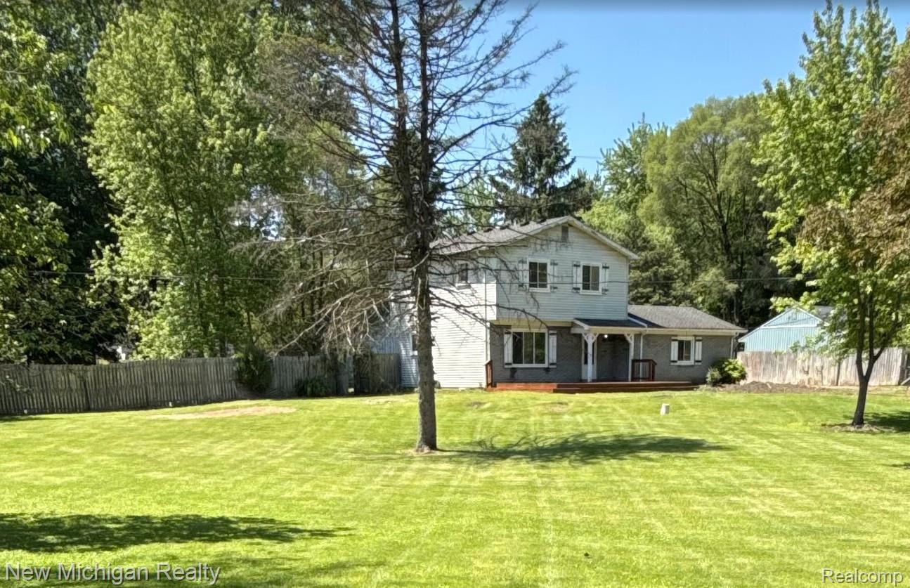 895 Garner N