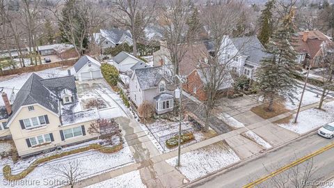 776 Southfield Road Birmingham City MI 48009