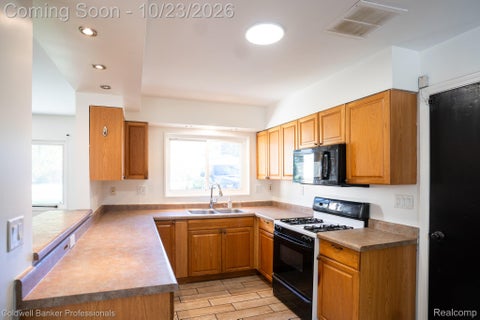 Tiny photo for 5414 Revere Street, Grand Blanc Charter Township, MI 48439 (MLS # 20261084847)