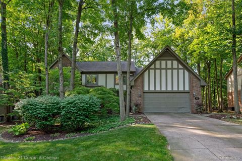 43507 Scenic Lane W Novi City MI 48167