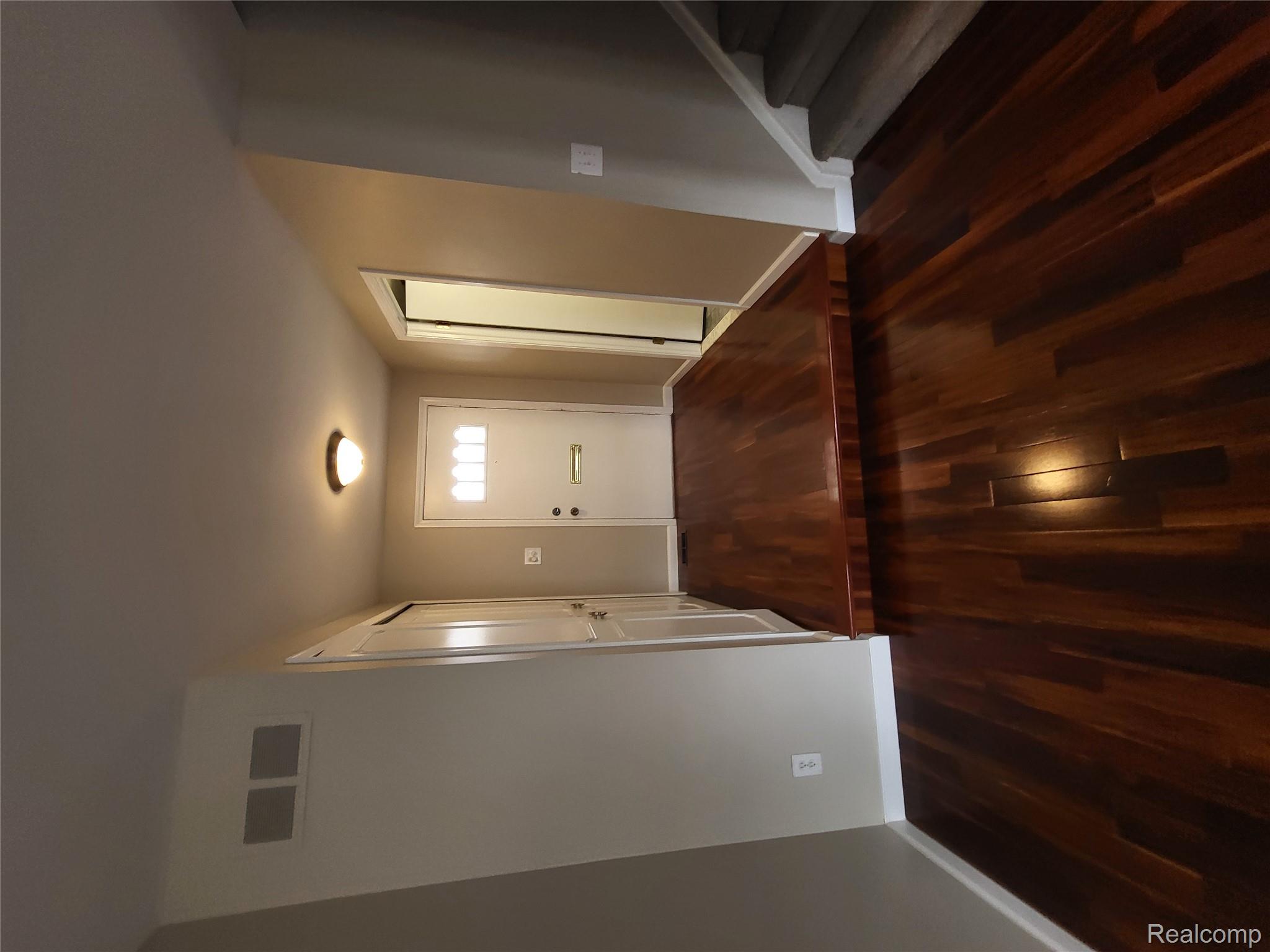 1504 Brentwood Drive Drive 201