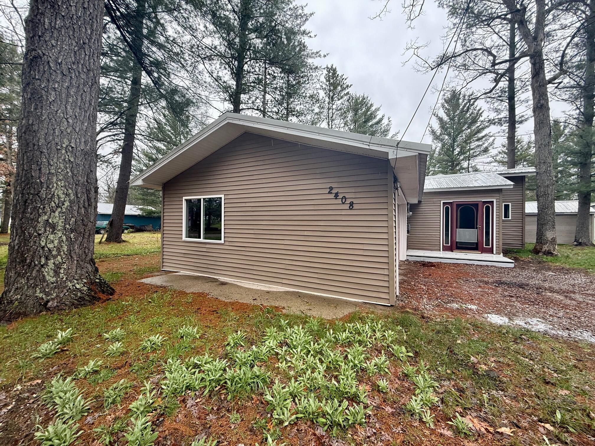 2408 W Northland Drive
