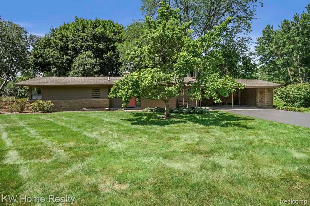 5660 Crabtree Road