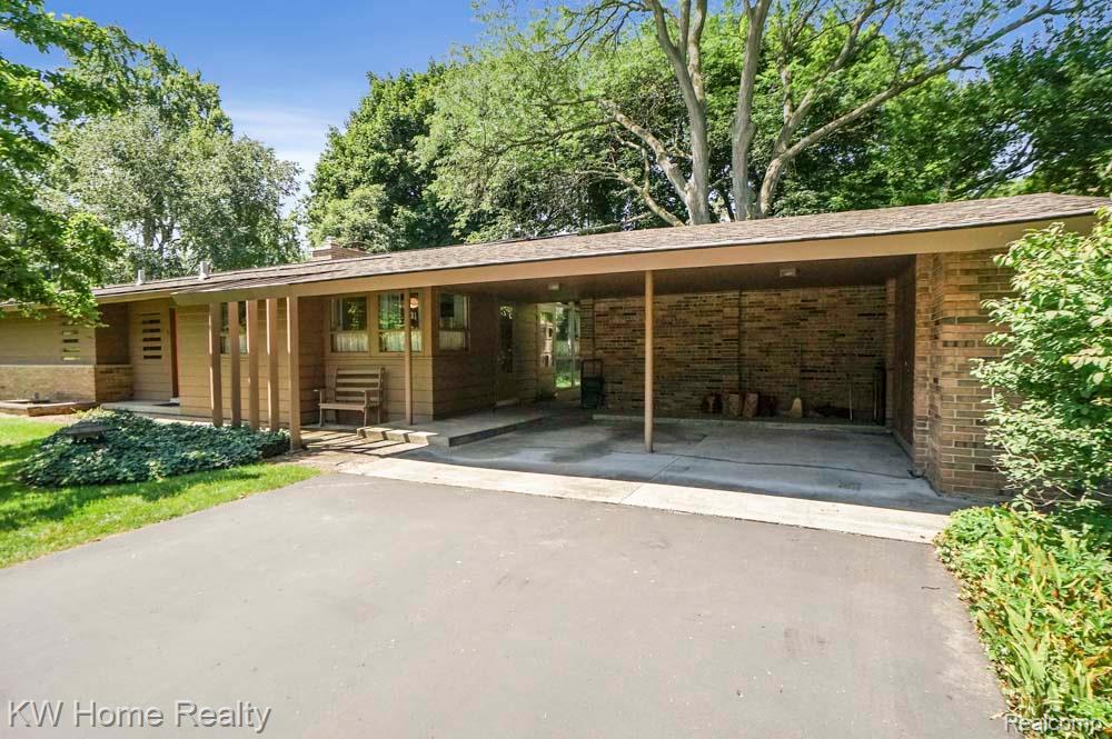 5660 Crabtree Road