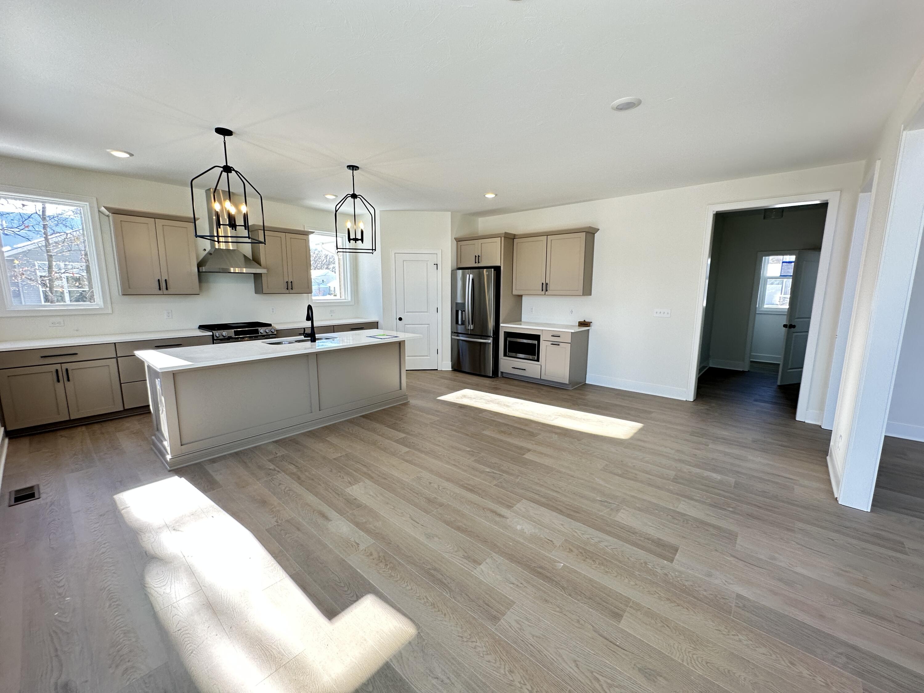 8206 Eagle Peak Drive