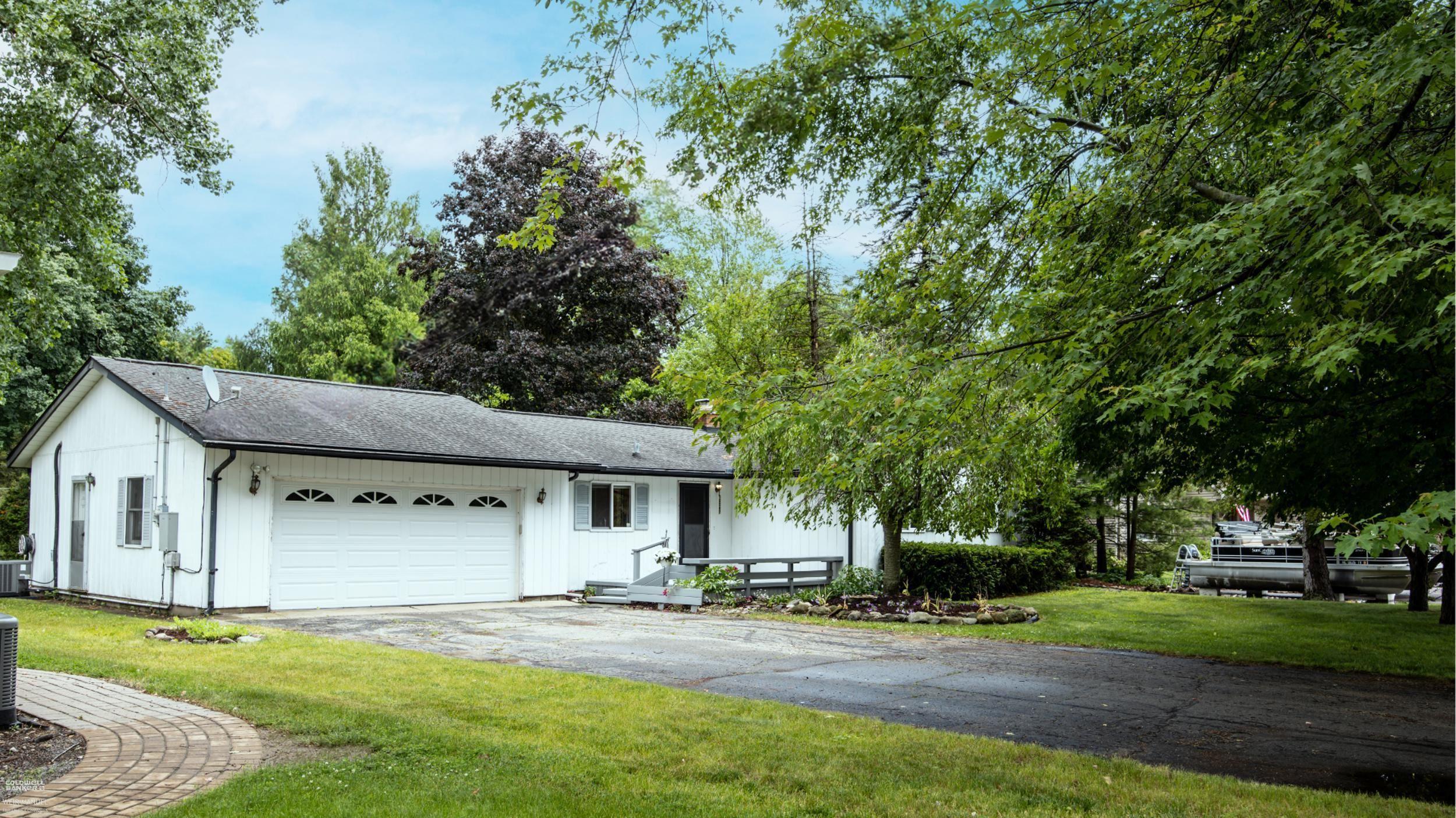 10087 Margaret Drive