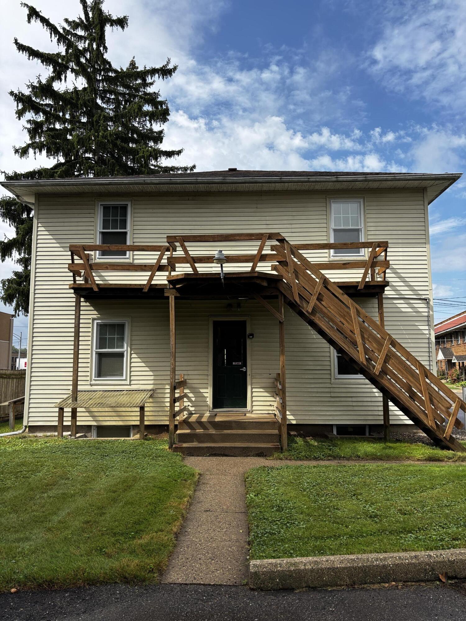 142 N Riverview Drive 3