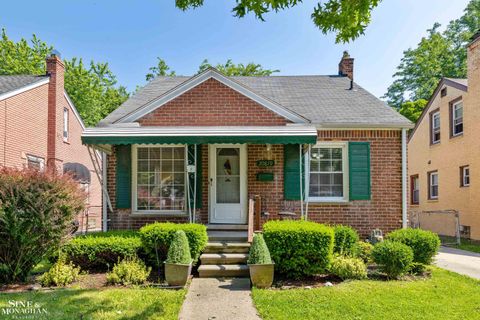 20879 Hunt Club Drive Harper Woods City MI 48225