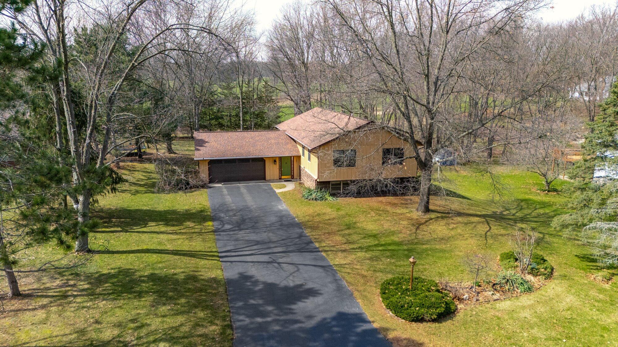 1091 Josiane Drive