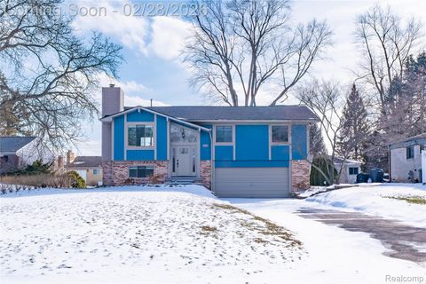 7663 Pleasant Manor Drive Waterford Charter Township MI 48327