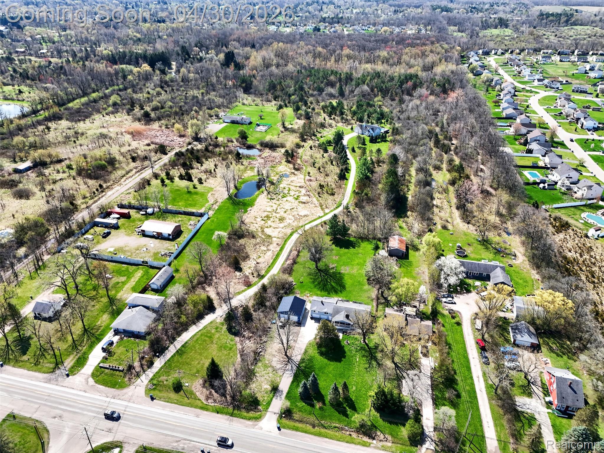 1225 W Grand Blanc Road