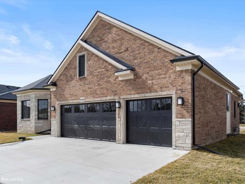 55203 Saint Paul Drive Macomb Township MI 48042