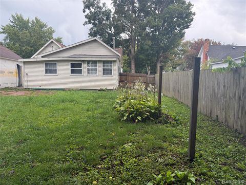 Tiny photo for 140 Alexander Street, Caro City, MI 48723 (MLS # 20261020546)