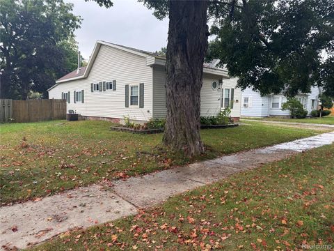Tiny photo for 140 Alexander Street, Caro City, MI 48723 (MLS # 20261020546)