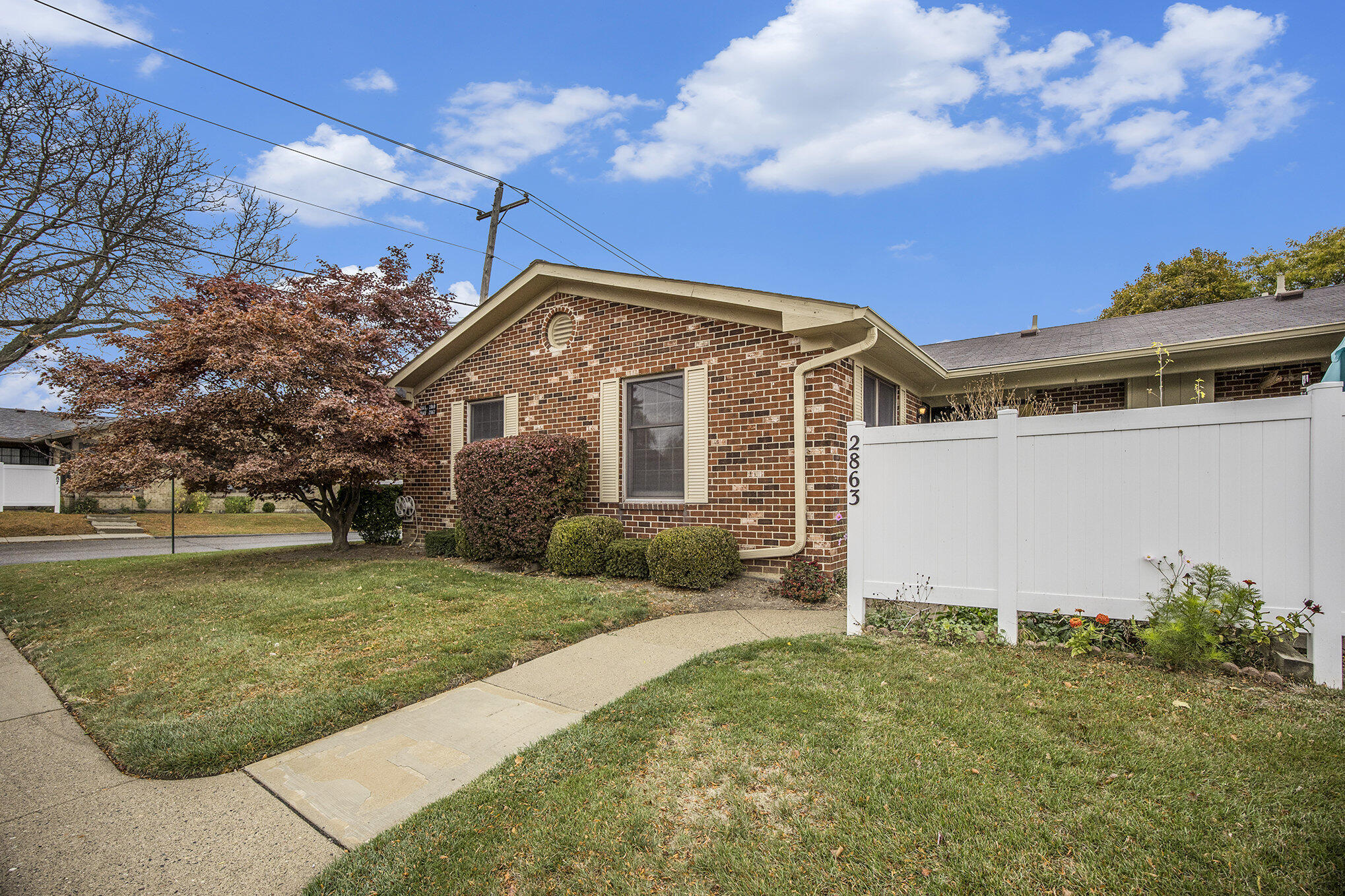 2863 Roundtree Drive