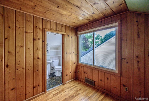 Tiny photo for 505 S Minerva Avenue, Royal Oak City, MI 48067 (MLS # 20261069127)