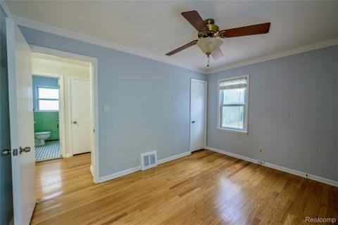 Tiny photo for 505 S Minerva Avenue, Royal Oak City, MI 48067 (MLS # 20261069127)