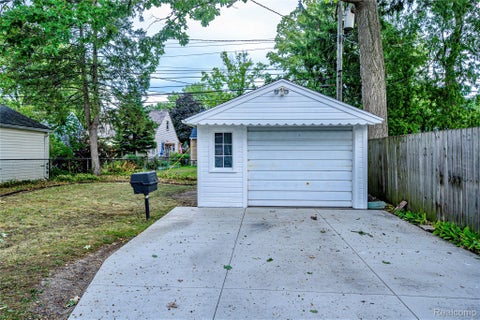 Tiny photo for 505 S Minerva Avenue, Royal Oak City, MI 48067 (MLS # 20261069127)