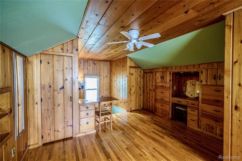 Tiny photo for 505 S Minerva Avenue, Royal Oak City, MI 48067 (MLS # 20261069127)