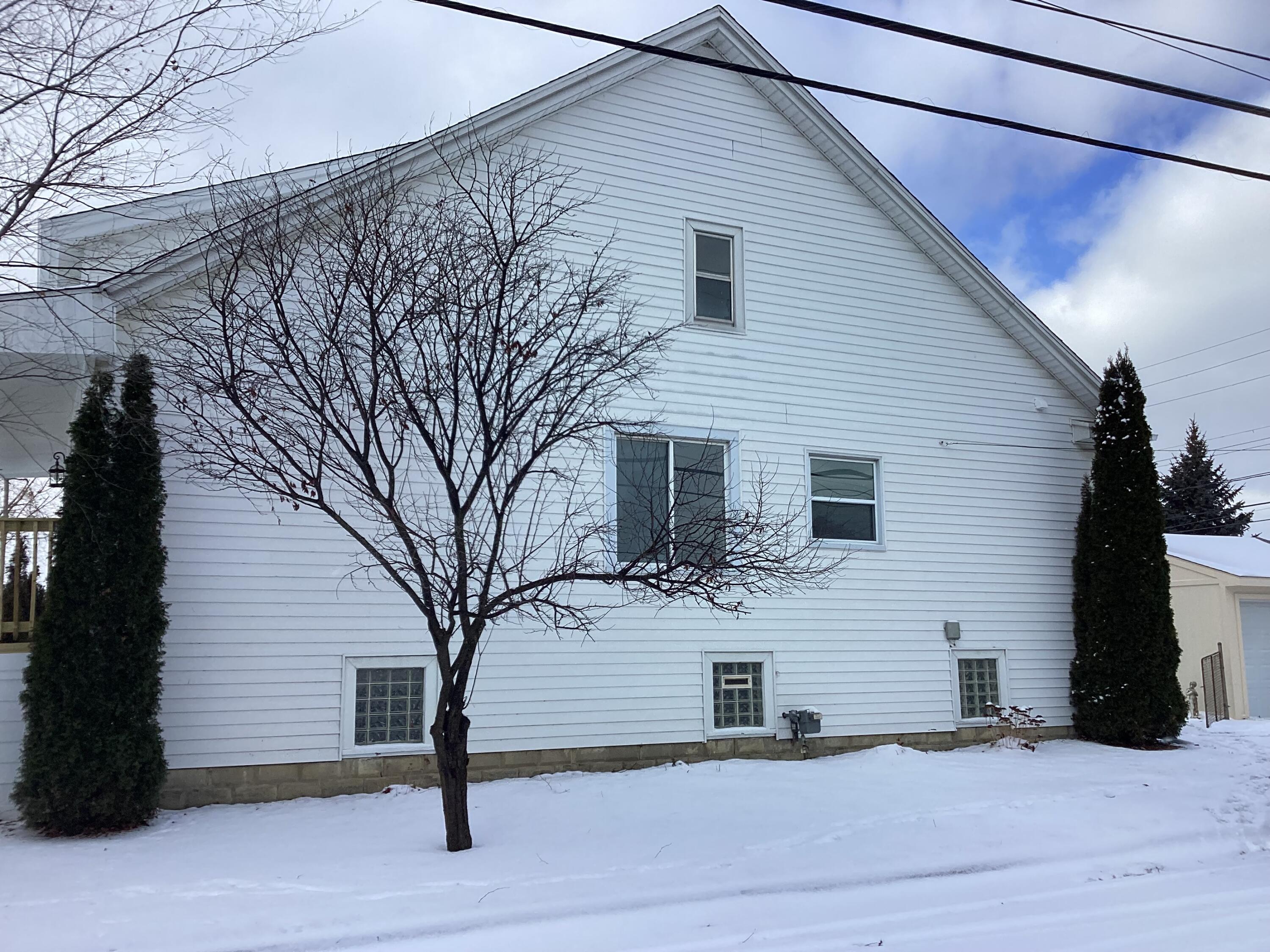 19351 Georgia Street