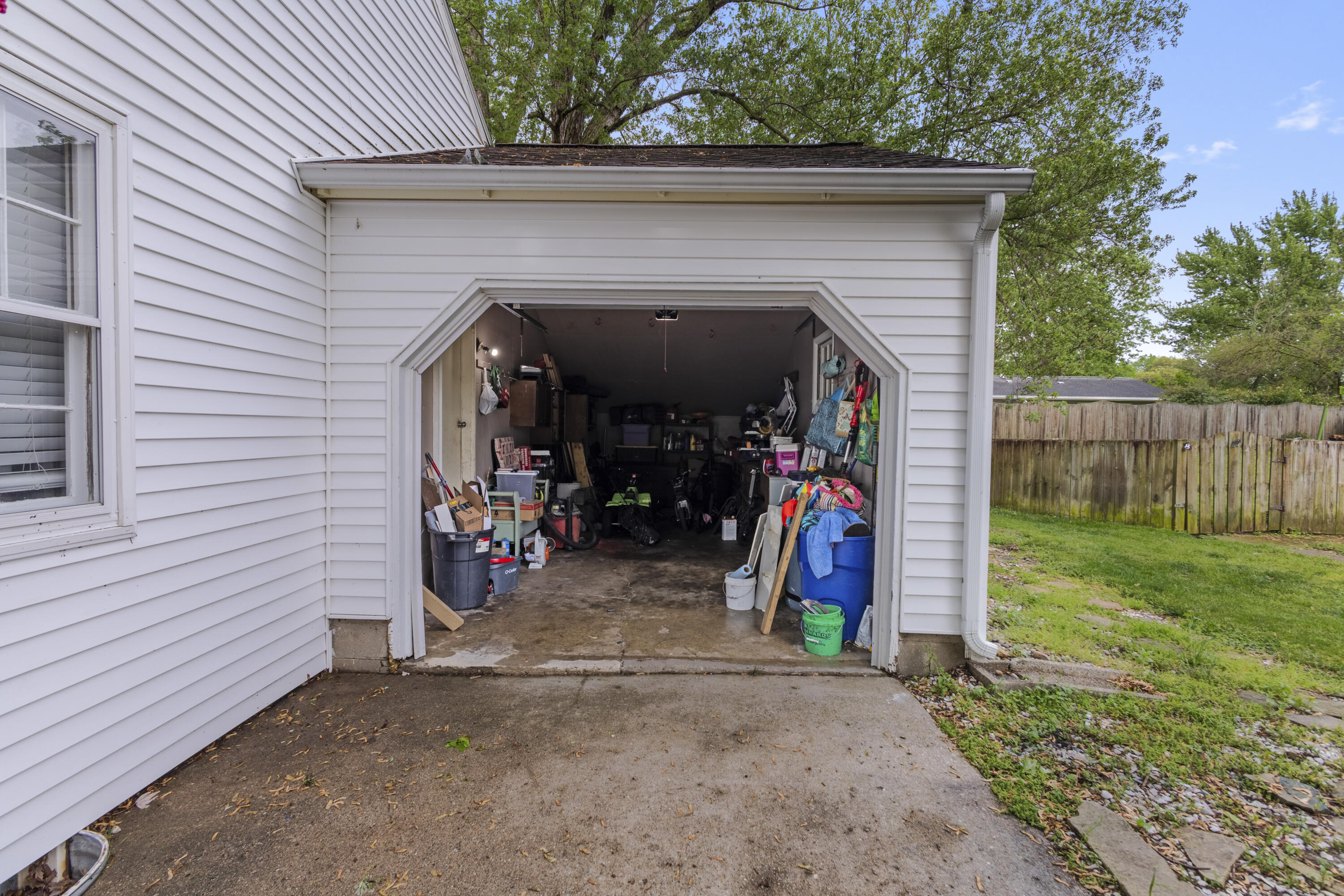 3425 Cambridge Avenue