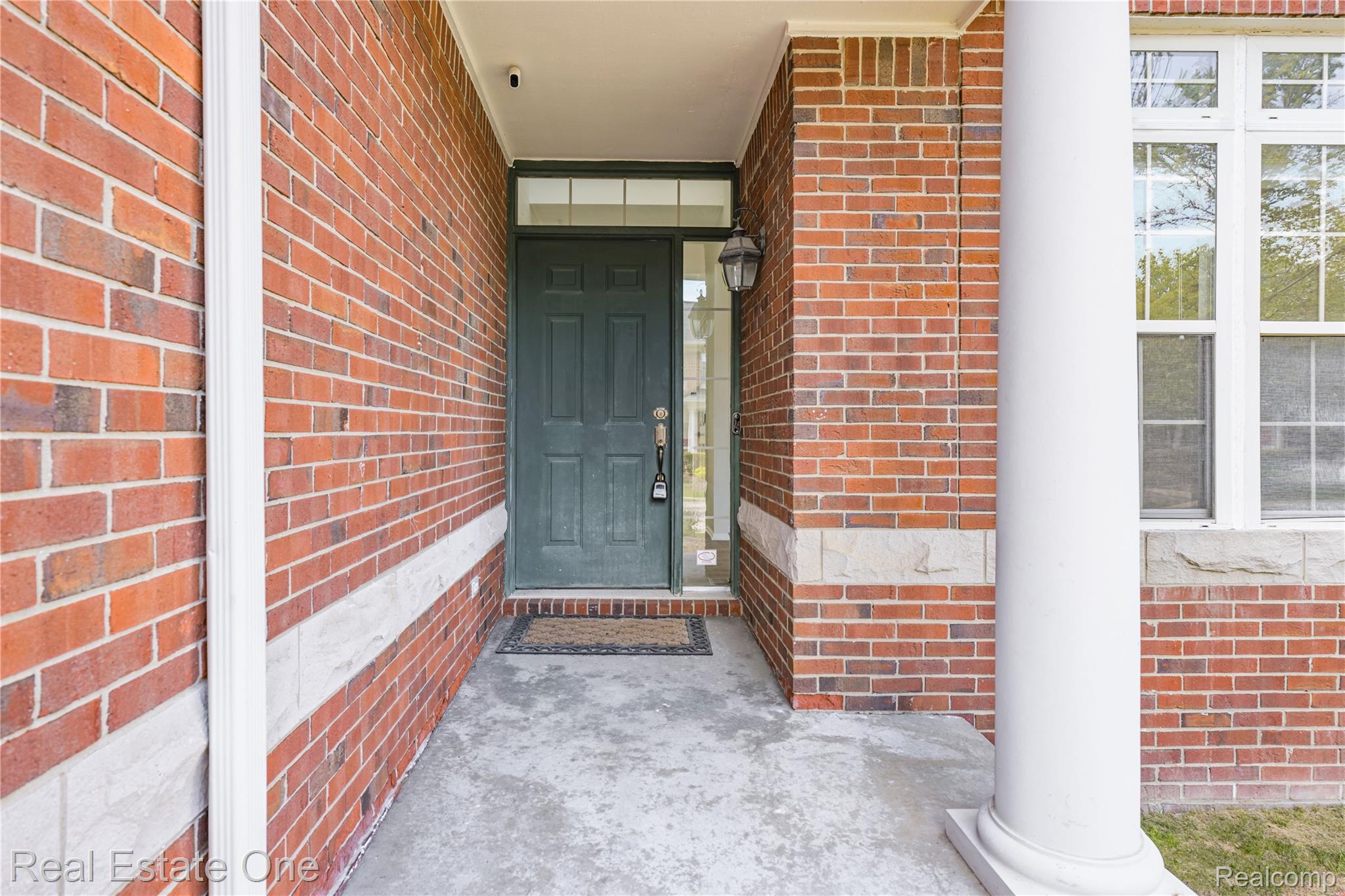 7382 Gateway Drive