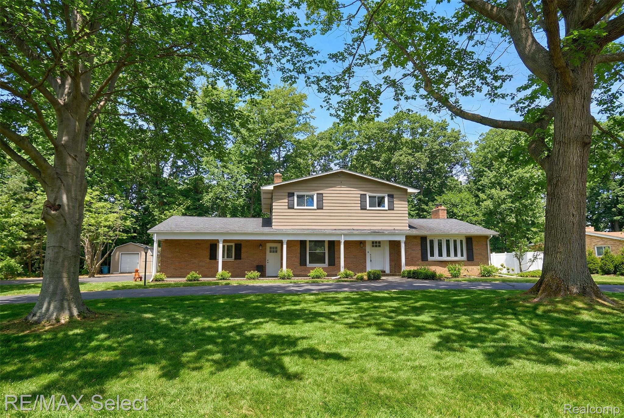 5401 S Sycamore Drive