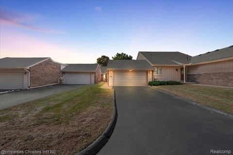 35509 Heritage Lane Farmington City MI 48335