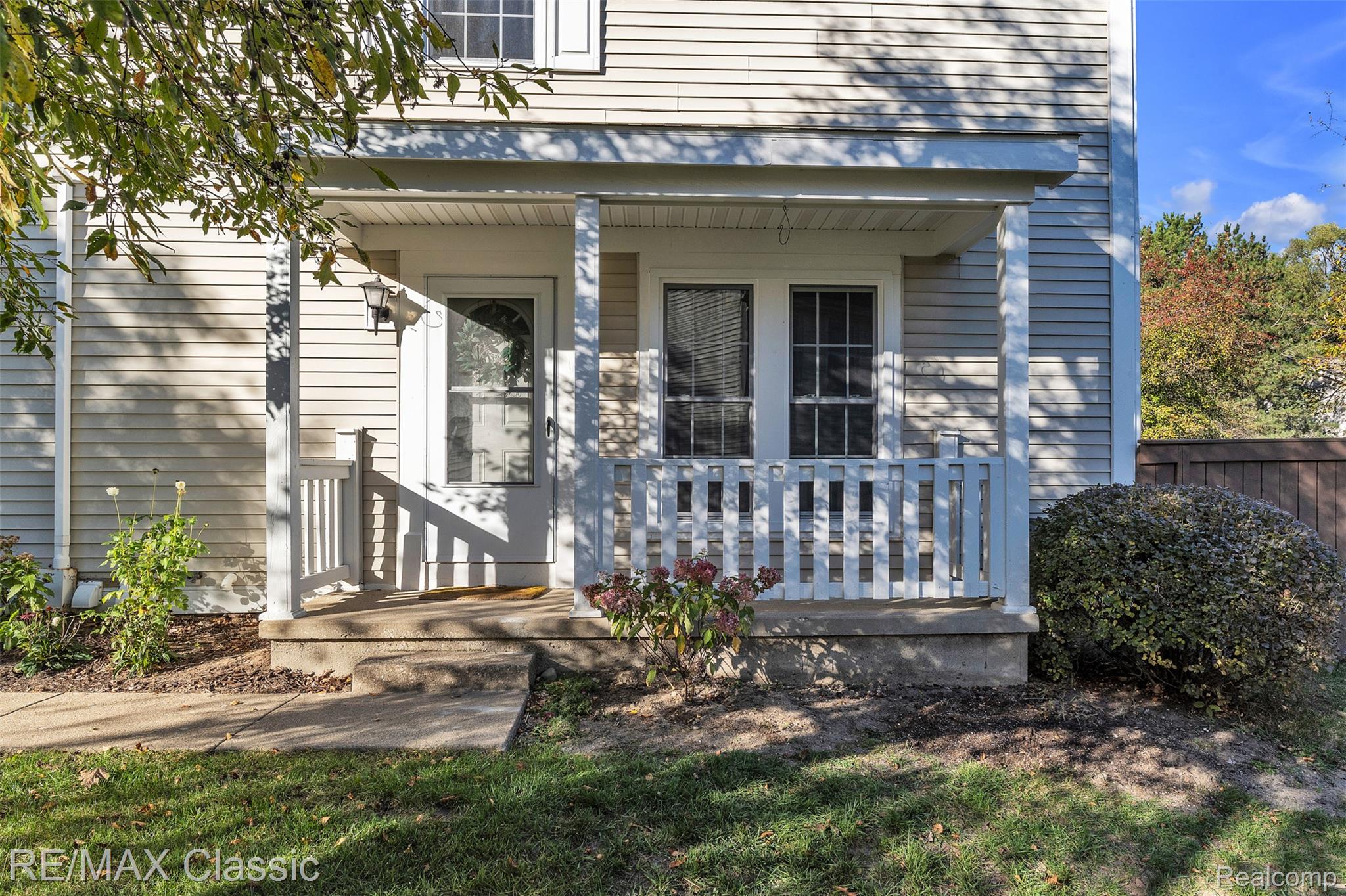 1616 Golden Lane