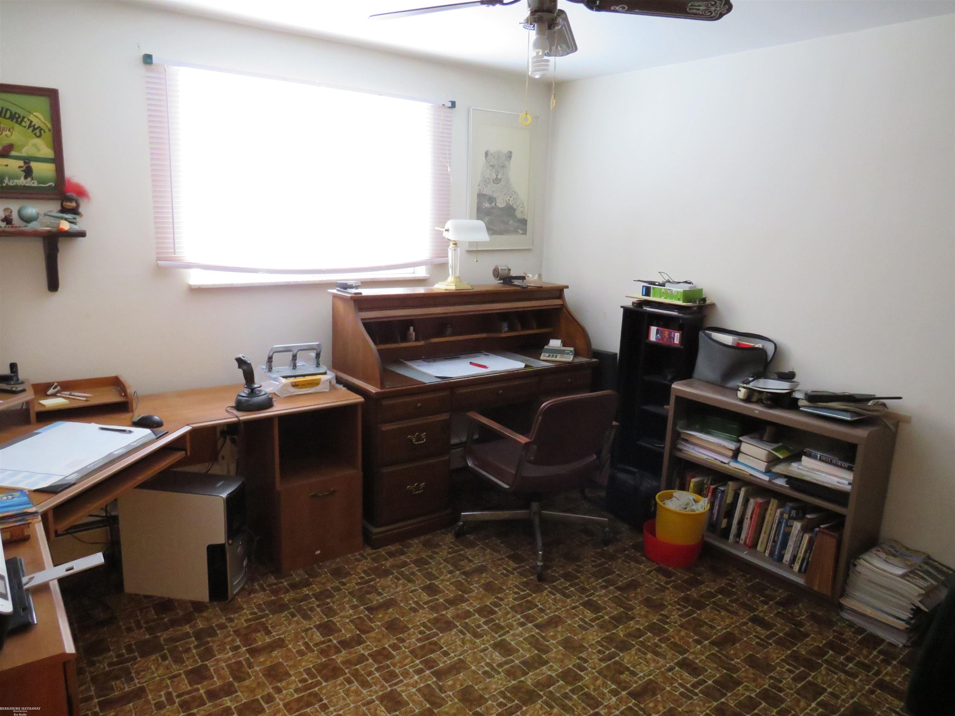 Columbus Township, Michigan 48063, United States, 3 Bedrooms Bedrooms, ,2 BathroomsBathrooms,Residential,Pending,76905