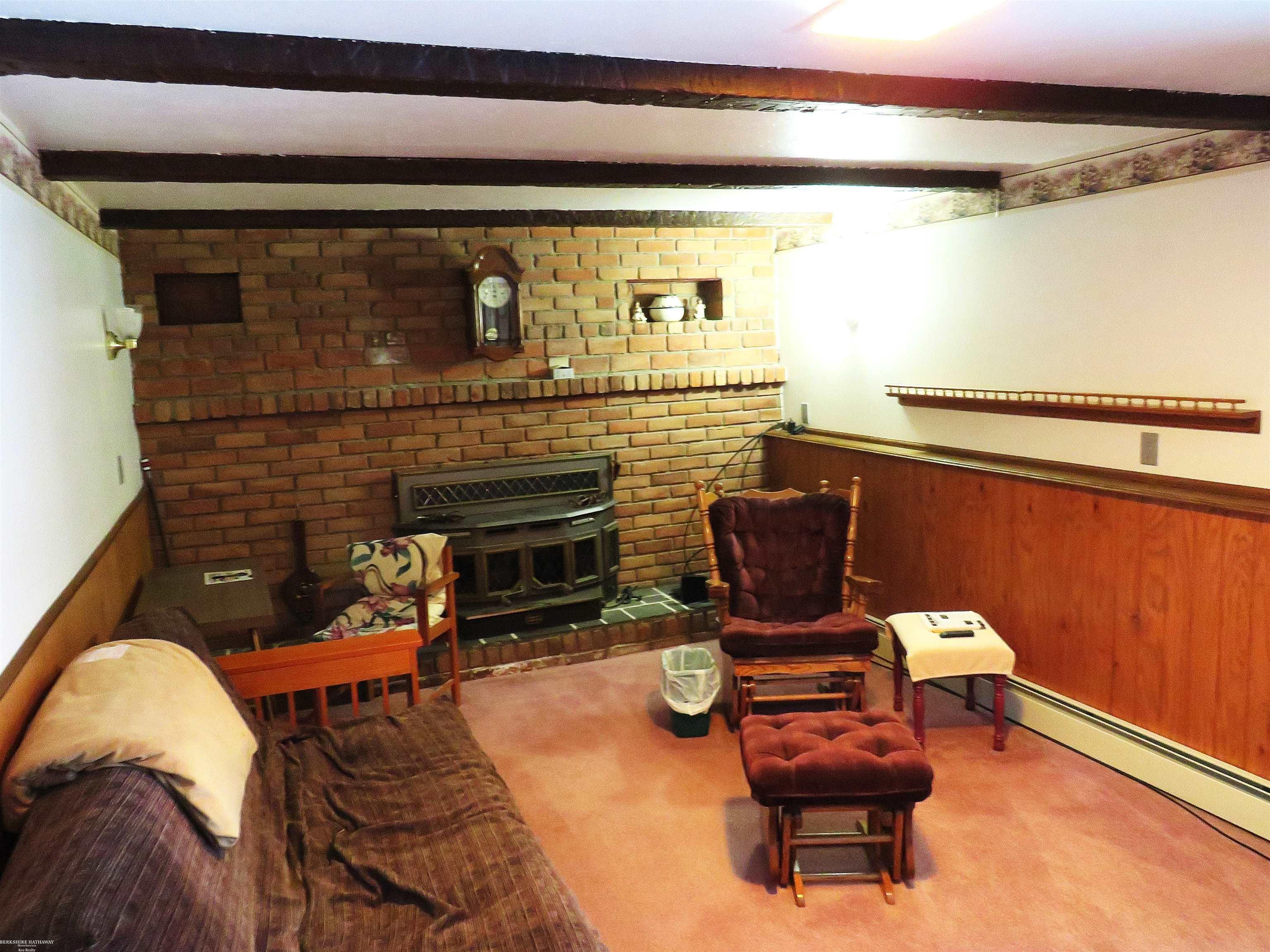 Columbus Township, Michigan 48063, United States, 3 Bedrooms Bedrooms, ,2 BathroomsBathrooms,Residential,Pending,76905