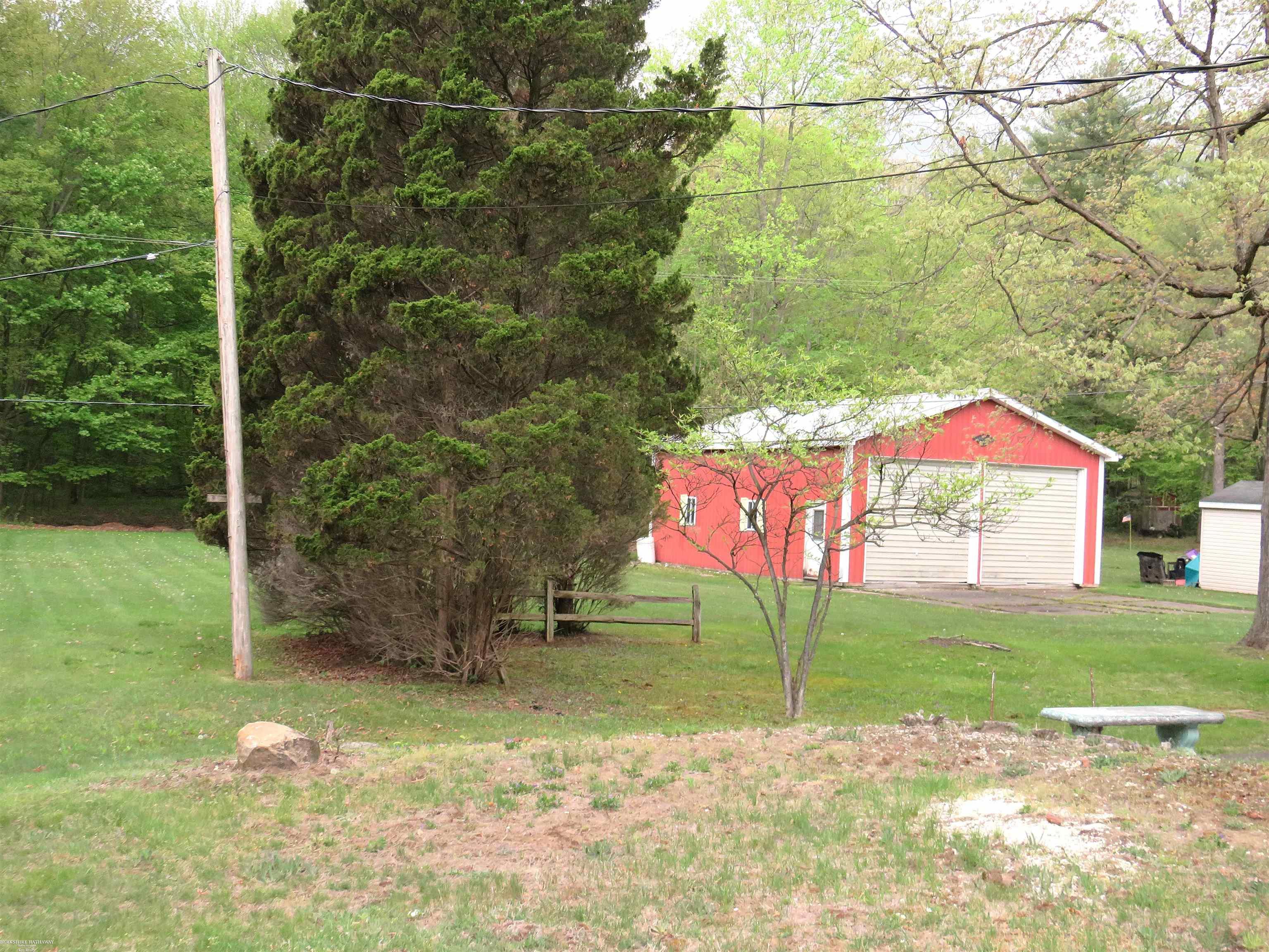 Columbus Township, Michigan 48063, United States, 3 Bedrooms Bedrooms, ,2 BathroomsBathrooms,Residential,Pending,76905