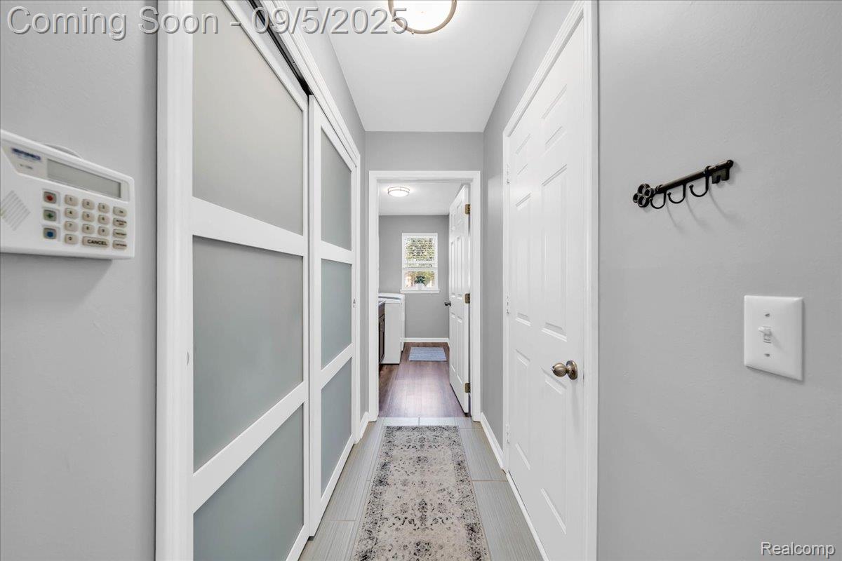 Commerce Charter Township, Michigan 48382, United States, 4 Bedrooms Bedrooms, ,3 BathroomsBathrooms,Residential,Active,203760