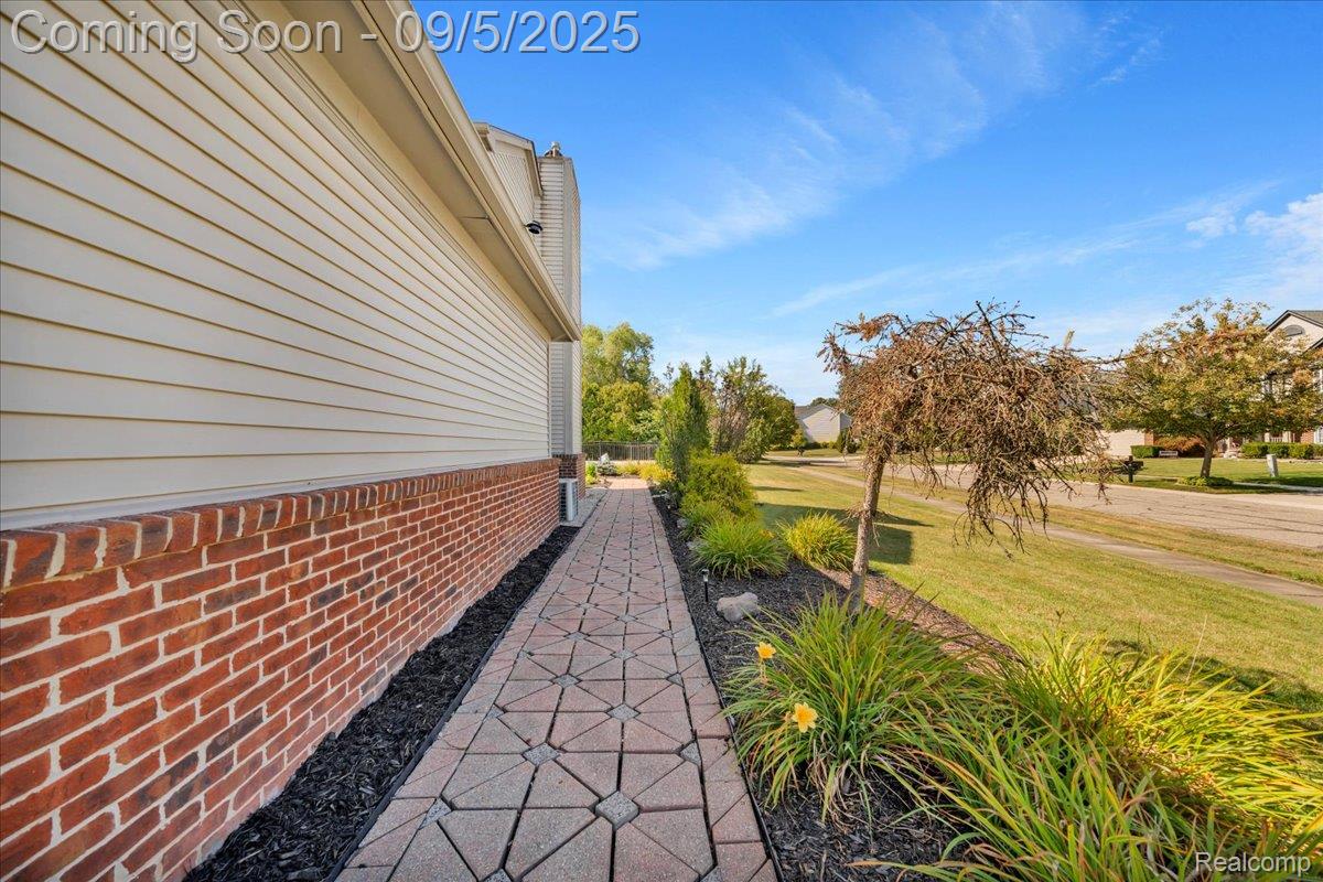 Commerce Charter Township, Michigan 48382, United States, 4 Bedrooms Bedrooms, ,3 BathroomsBathrooms,Residential,Active,203760