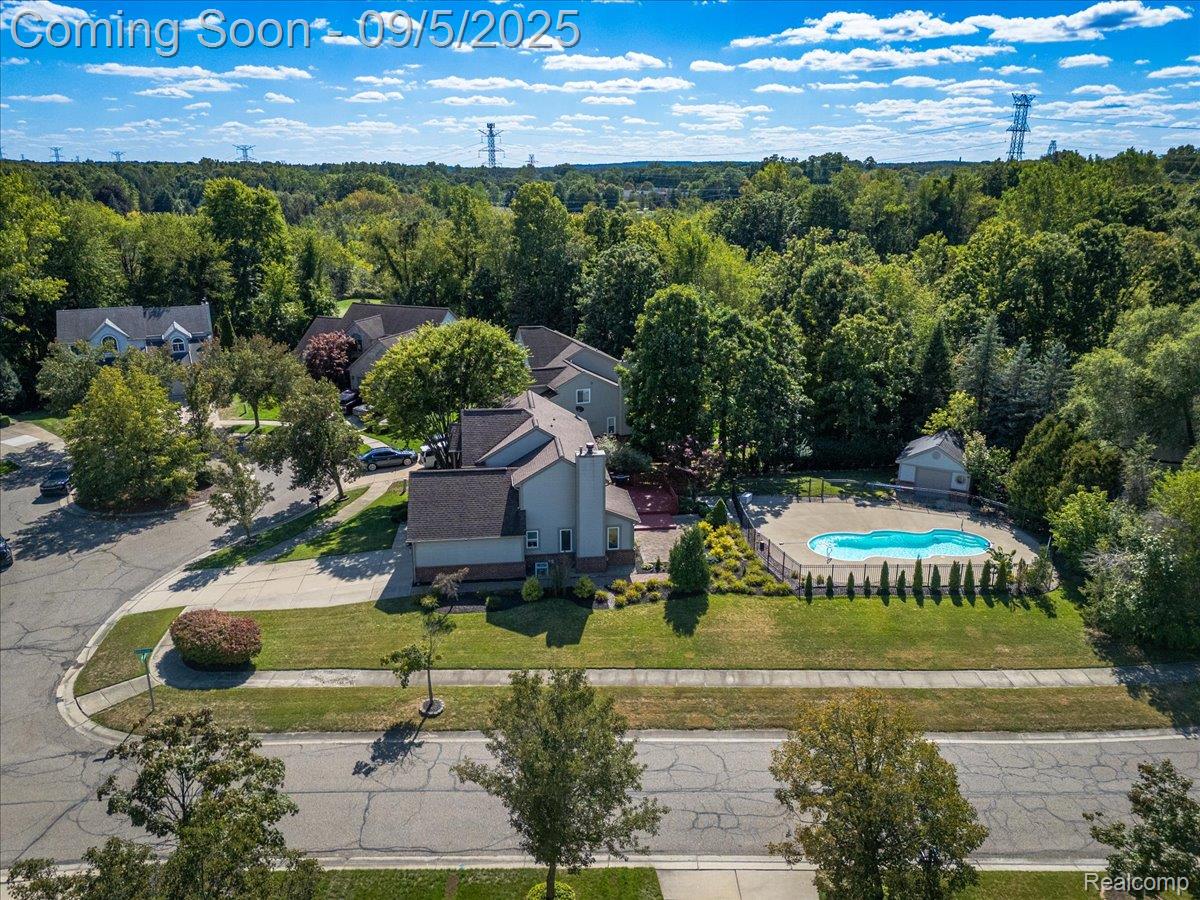 Commerce Charter Township, Michigan 48382, United States, 4 Bedrooms Bedrooms, ,3 BathroomsBathrooms,Residential,Active,203760