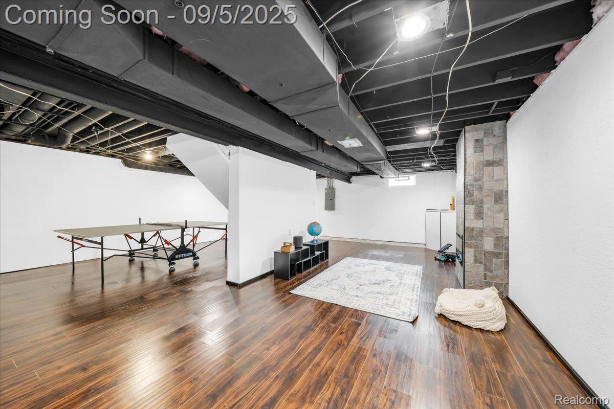 Commerce Charter Township, Michigan 48382, United States, 4 Bedrooms Bedrooms, ,3 BathroomsBathrooms,Residential,Active,203760