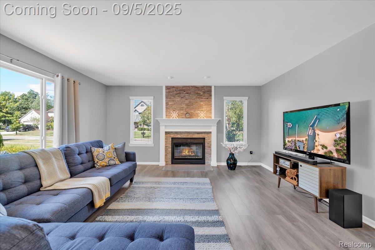 Commerce Charter Township, Michigan 48382, United States, 4 Bedrooms Bedrooms, ,3 BathroomsBathrooms,Residential,Active,203760