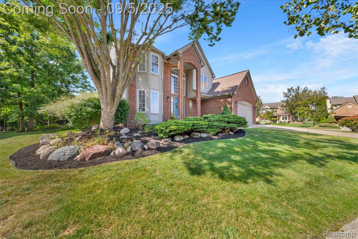 Commerce Charter Township, Michigan 48382, United States, 4 Bedrooms Bedrooms, ,3 BathroomsBathrooms,Residential,Active,203760