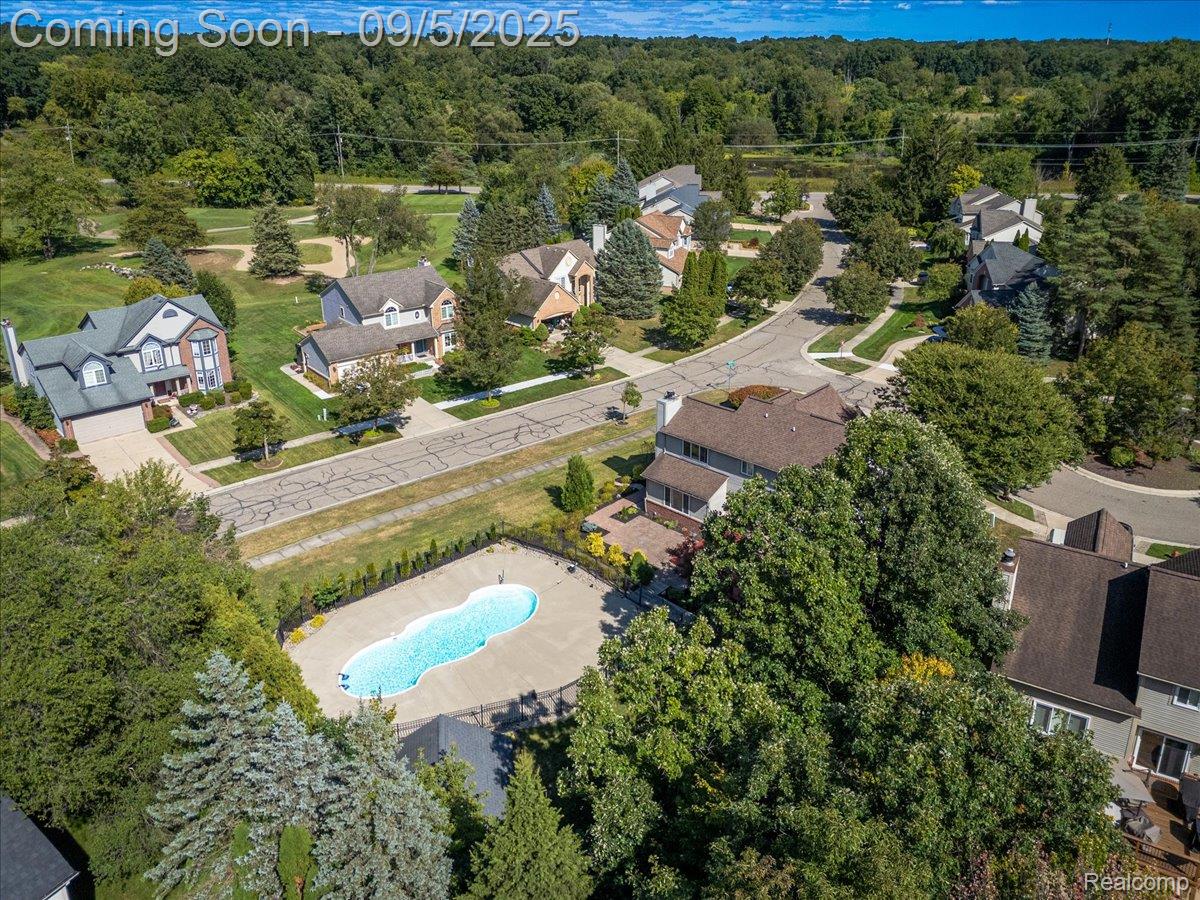 Commerce Charter Township, Michigan 48382, United States, 4 Bedrooms Bedrooms, ,3 BathroomsBathrooms,Residential,Active,203760