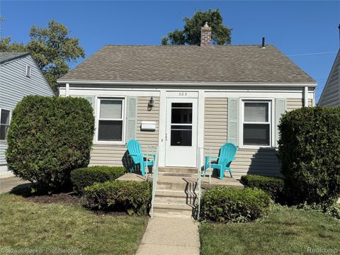 565 E Webster Street Ferndale City MI 48220