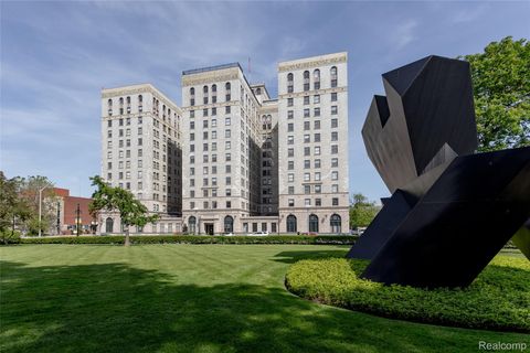 15 E Kirby Street 206 Detroit City MI 48202