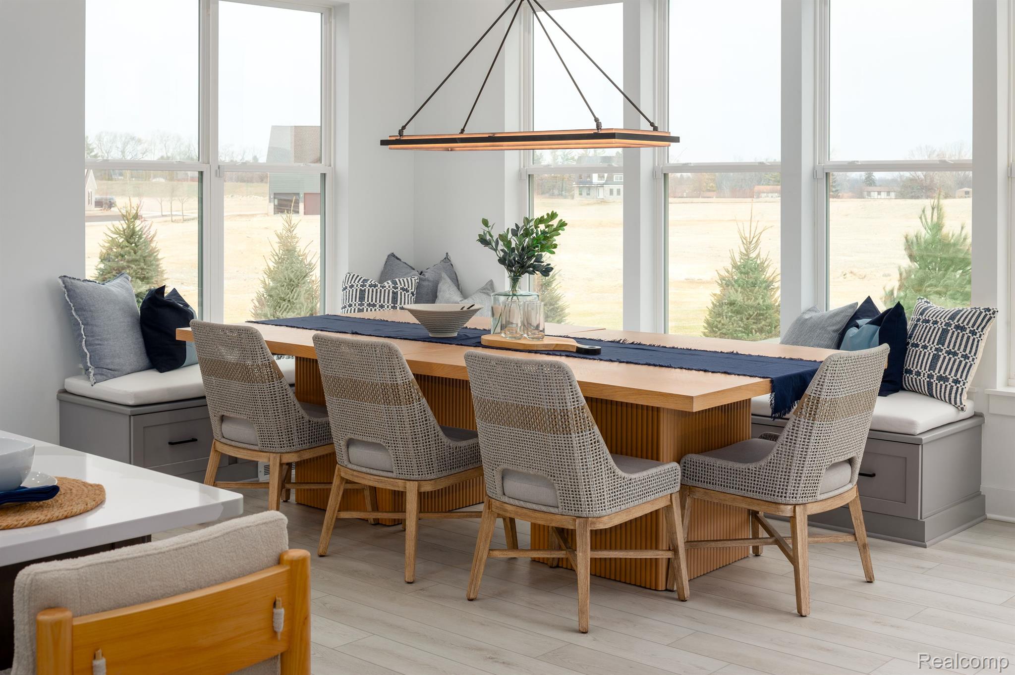 2425 PROVENCAL Drive