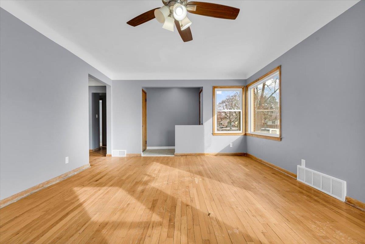 21023 Caledonia Avenue