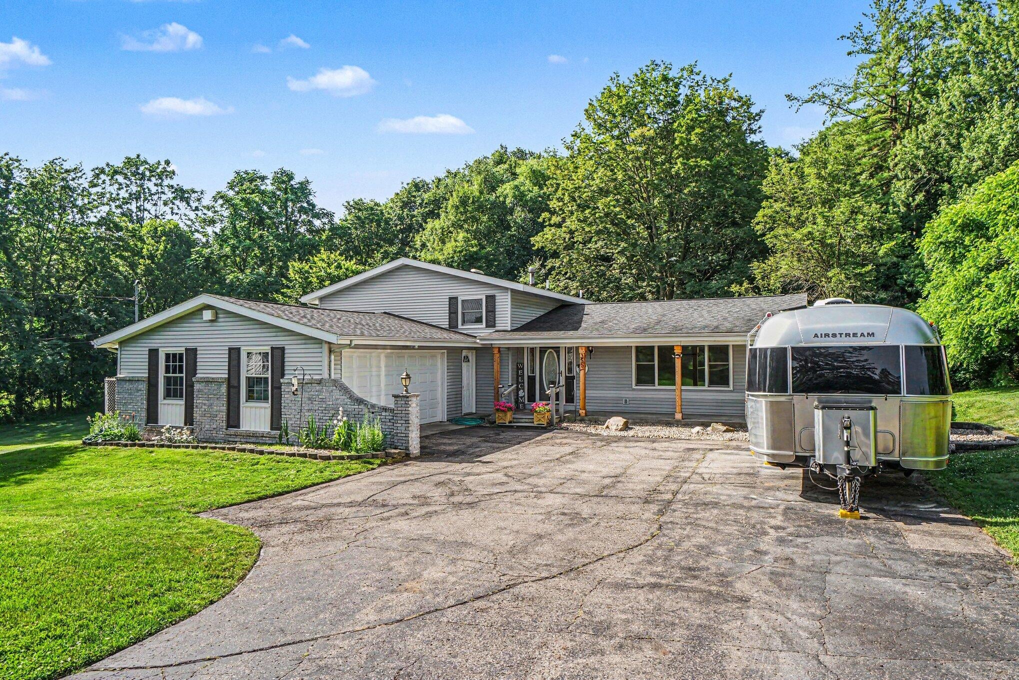 355 W F Avenue